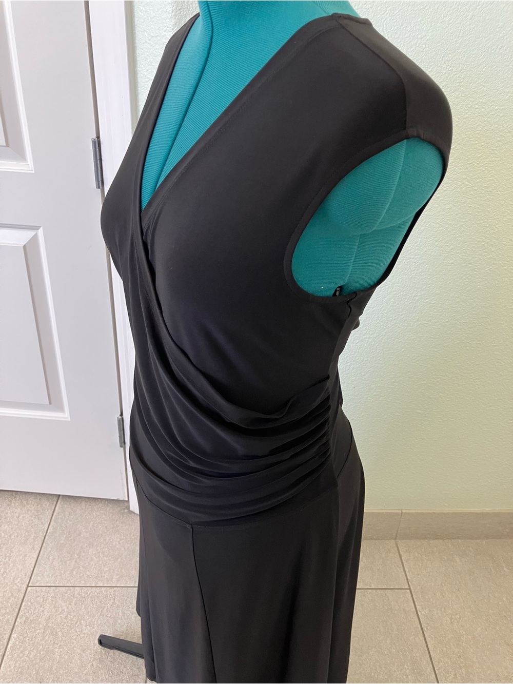 NIC+ZOE Black Sleeveless Faux-Wrap Midi Dress 1X